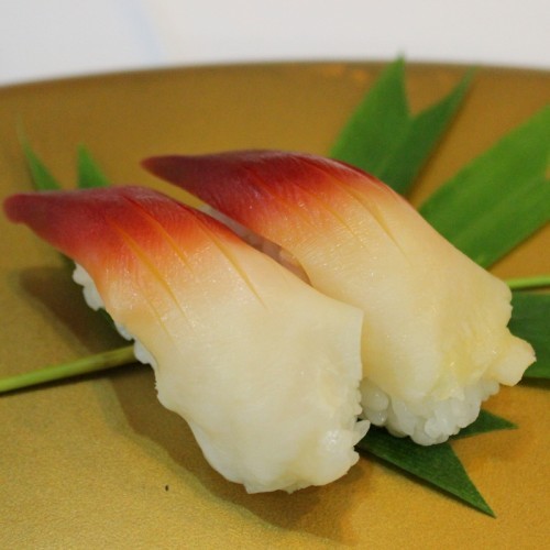 Hokkagi Sò Đỏ - Sushi Sò Đỏ - Websieutoc.VN
